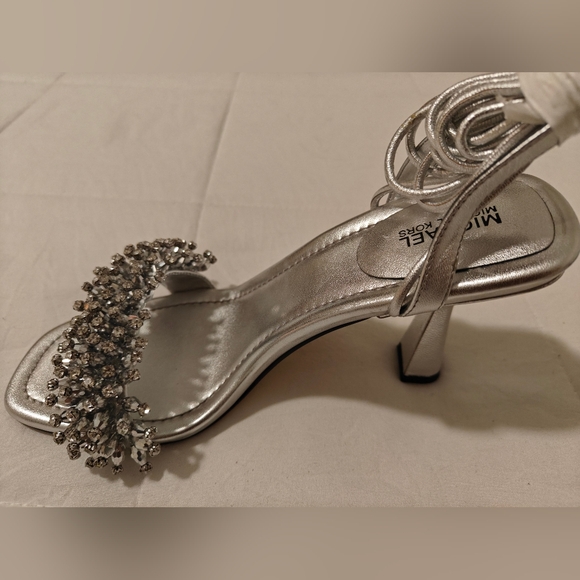 Michael Michael Kors Lucia Embellished Metallic Leather Sandal NEW, NEVER WORN - Picture 4 of 6